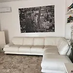 Harriets House